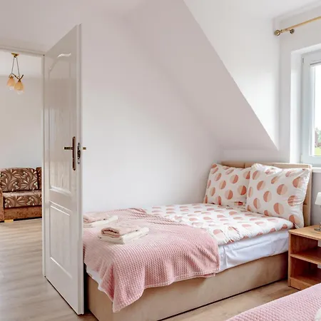 I Marek - Niedaleko Plazy 3*