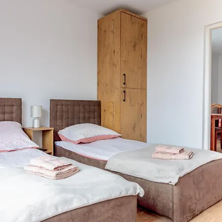 I Marek - Niedaleko Plazy 3* Ostrowo (Puck)