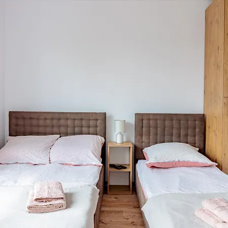 I Marek - Niedaleko Plazy Gasthof Ostrowo (Puck)