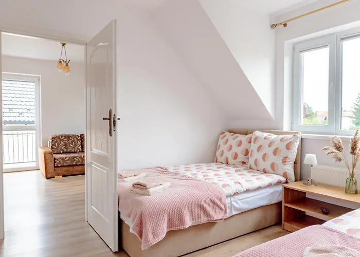 I Marek - Niedaleko Plazy 3*