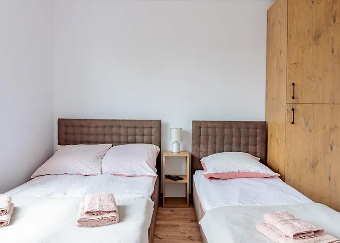 I Marek - Niedaleko Plazy Konukevi Ostrowo (Puck)