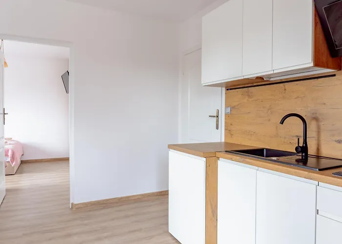 I Marek - Niedaleko Plazy Ostrowo (Puck)