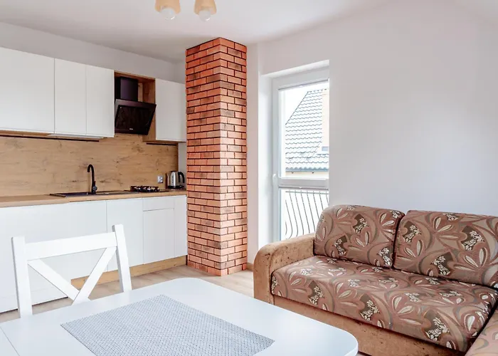 I Marek - Niedaleko Plazy Konukevi