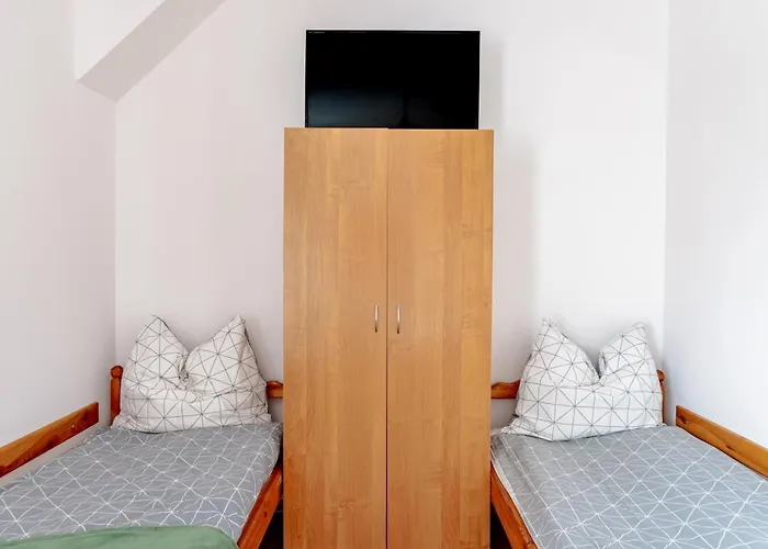 I Marek - Niedaleko Plazy 3* Ostrowo (Puck)