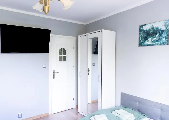 I Marek - Niedaleko Plazy Konukevi